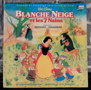 Blanche Neige et les 7 Nains (01)